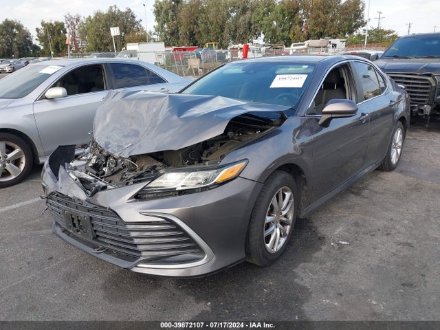 Toyota CAMRY LE 2021 4T1C11AK4MU435369 Image 2