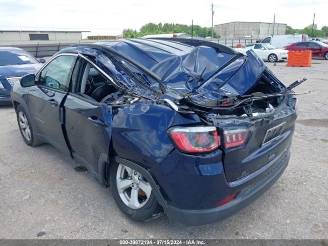 3C4NJCBB0JT272670 Jeep Compass Latitude Fwd