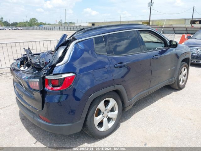 3C4NJCBB0JT272670 Jeep Compass Latitude Fwd