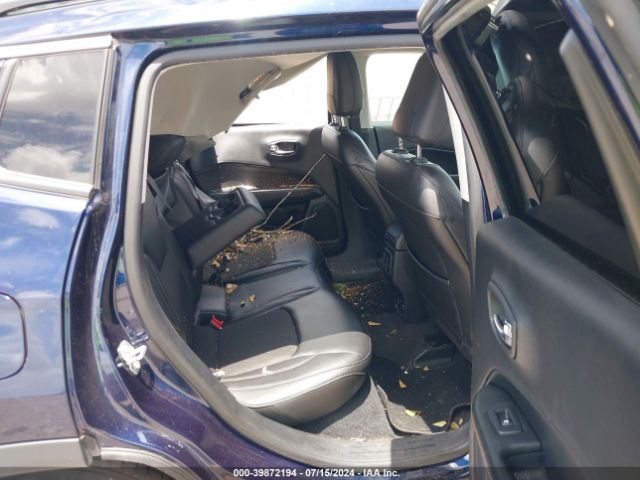 3C4NJCBB0JT272670 Jeep Compass Latitude Fwd