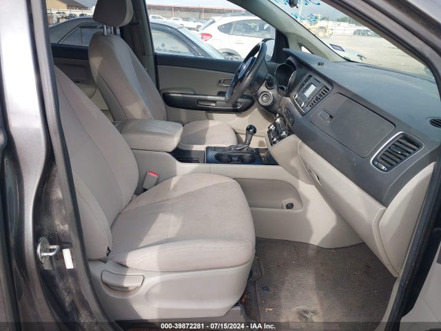KIA SEDONA LX 2016 KNDMB5C13G6103482 Image 5