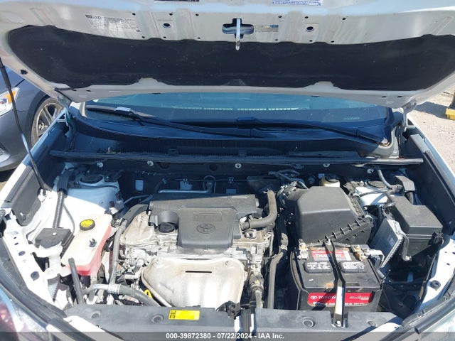 Toyota RAV4 LE 2015 2T3ZFREV8FW193324 Image 10
