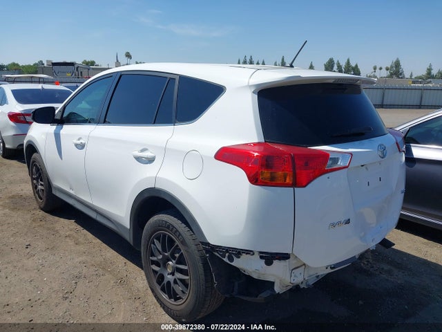 Toyota RAV4 LE 2015 2T3ZFREV8FW193324 Image 3