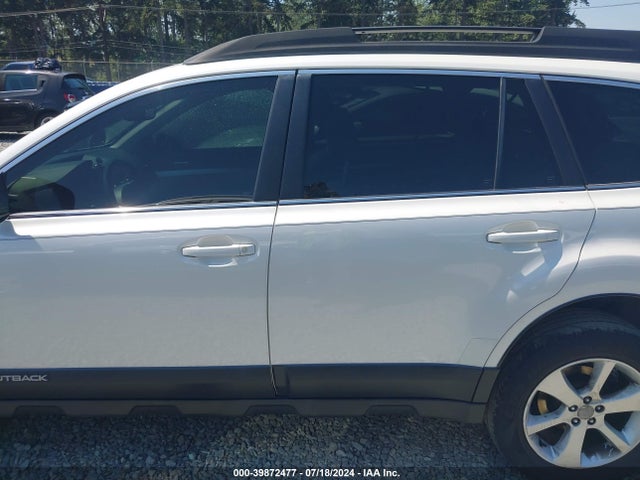 4S4BRBCC0E3283744 Subaru Outback 2.5i Premium