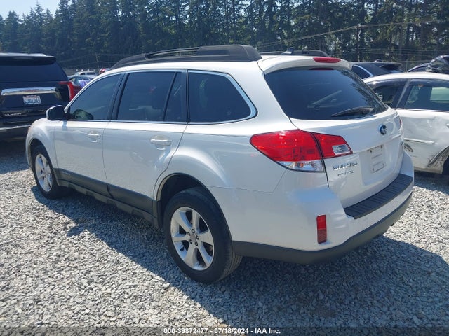4S4BRBCC0E3283744 Subaru Outback 2.5i Premium