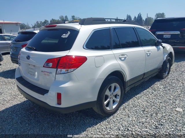 4S4BRBCC0E3283744 Subaru Outback 2.5i Premium
