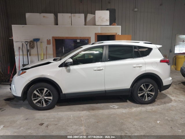 Toyota Rav4 Xle 2017 JTMRFREV4HJ171595 Image 14