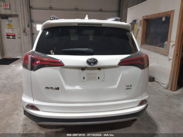 Toyota Rav4 Xle 2017 JTMRFREV4HJ171595 Image 16