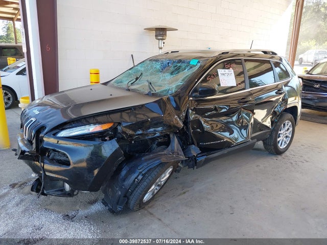 1C4PJMCB6HW563434 Jeep Cherokee Latitude 4x4