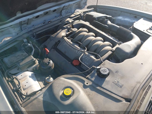 2002 JAGUAR XJ8 SAJDA24C62LF41736 Photo 9
