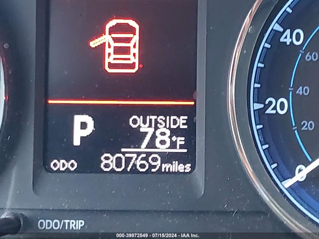 Toyota COROLLA LE 2018 5YFBURHE3JP836426 Image 7