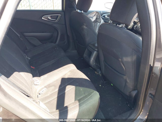 1C3CCCAB2FN725752 Chrysler 200 Limited
