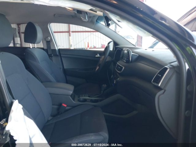 KM8J33A40LU275858 Hyundai Tucson Value