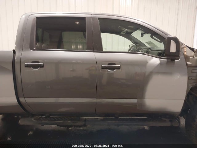 1N6BA1F45JN524882 Nissan Titan Xd Sv Diesel