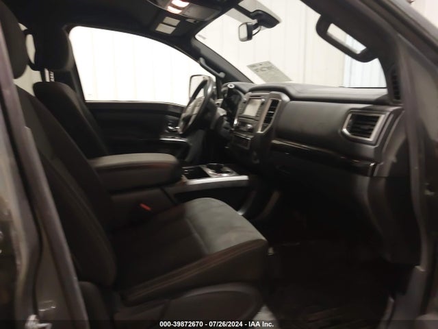 1N6BA1F45JN524882 Nissan Titan Xd Sv Diesel