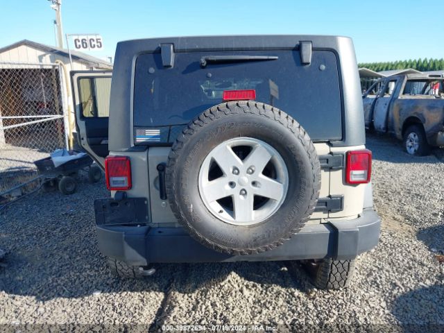 1C4BJWDG7JL894899 Jeep Wrangler Jk Unlimited Sport S 4x4