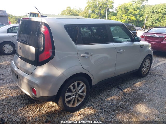 KIA SOUL + 2018 KNDJP3A52J7537408 Image 4