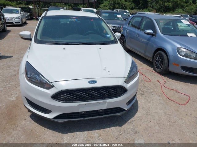 Ford FOCUS SE 2016 1FADP3K22GL221823 Image 6