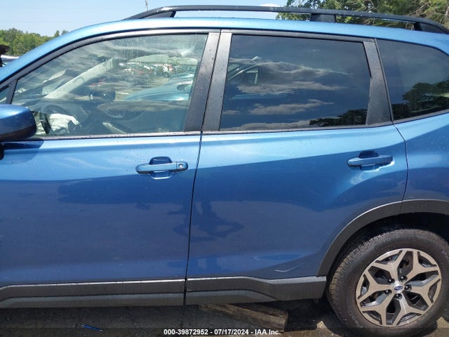 Subaru Forester Premium 2019 JF2SKAEC6KH440807 Image 15