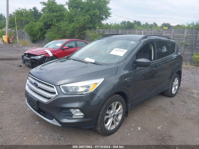 1FMCU0GD7JUB84983 Ford ESCAPE SE
