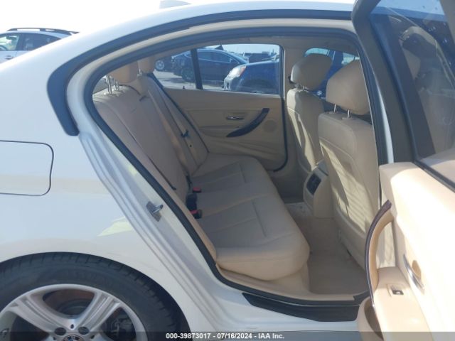 WBA3B1G55FNT01712 BMW 320i