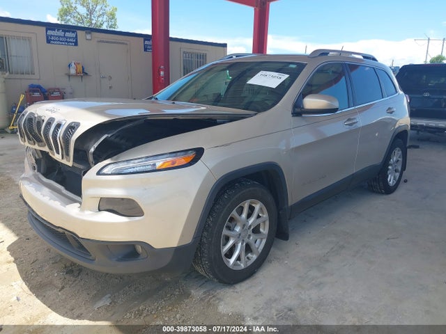 Jeep Cherokee Latitude 2015 1C4PJLCBXFW516463 Image 2