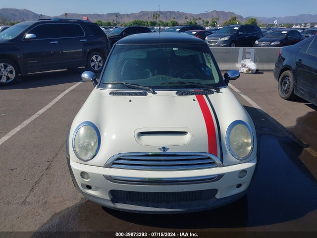 2005 MINI COOPER S WMWRE33455TG95736 Photo 5
