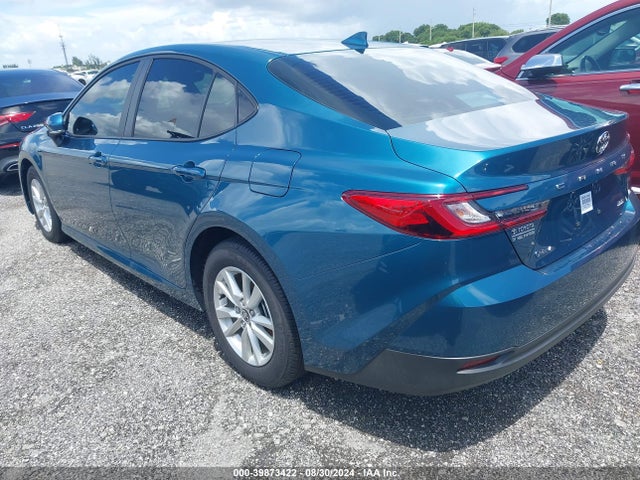 Toyota CAMRY LE 2025 4T1DAACK7SU502545 Image 3