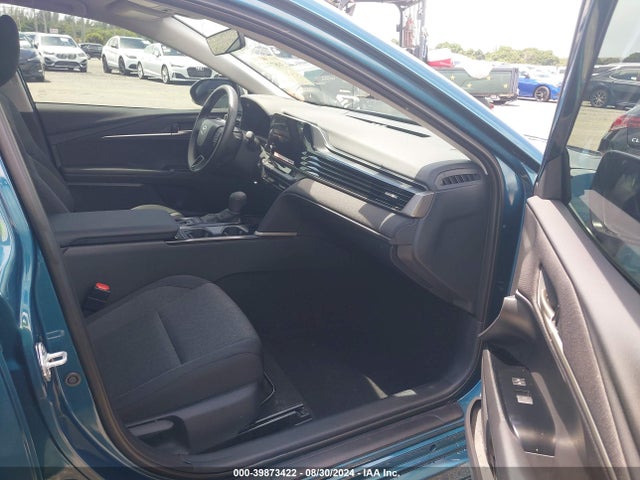 Toyota CAMRY LE 2025 4T1DAACK7SU502545 Image 5