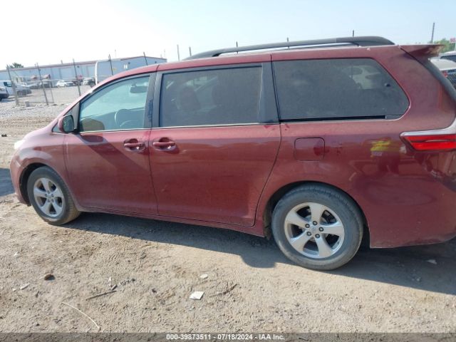 5TDKK3DC8FS573517 Toyota Sienna Le 8 Passenger