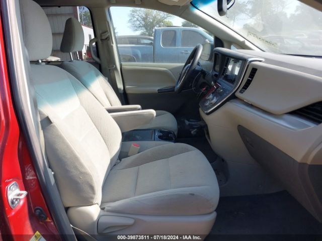 5TDKK3DC8FS573517 Toyota Sienna Le 8 Passenger