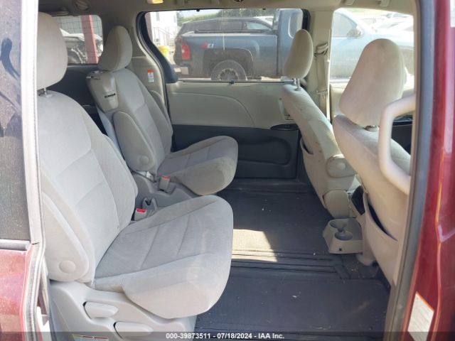 5TDKK3DC8FS573517 Toyota Sienna Le 8 Passenger
