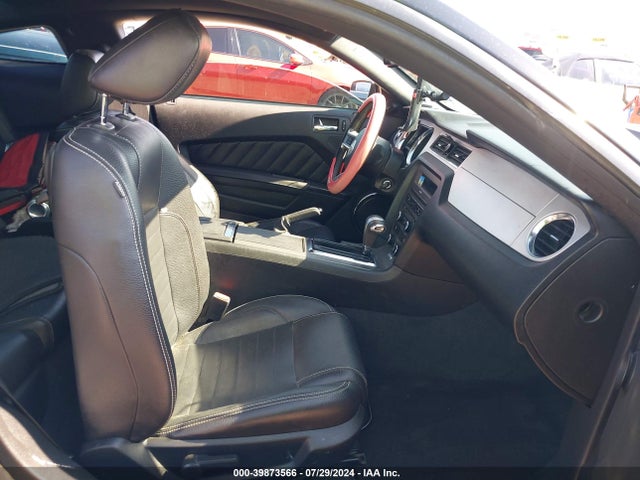 Продажа на аукционе авто 2011 Ford Mustang Gt Premium, vin: 1ZVBP8CF8B5169835, номер лота: 39873566