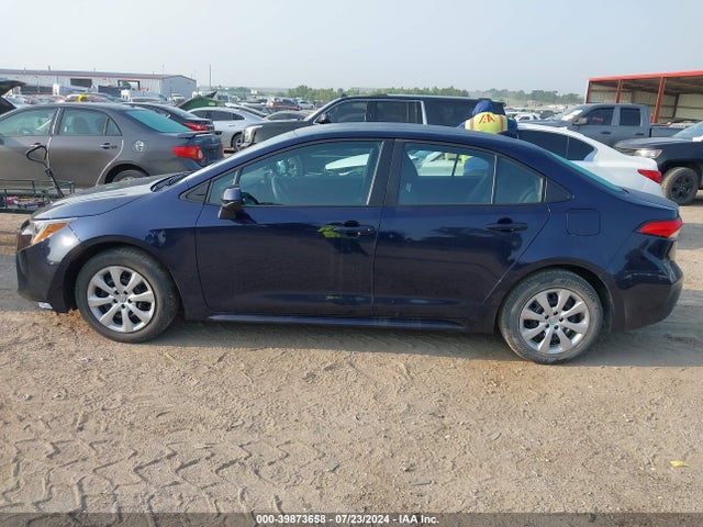Toyota COROLLA LE 2022 5YFEPMAE6NP322593 Image 14