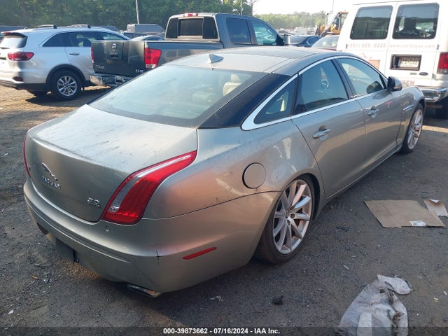 2013 JAGUAR XJ SAJWJ1CD9D8V49149 Photo 3