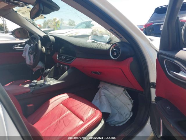 ZARFAMANXK7621626 Alfa Romeo Giulia Rwd