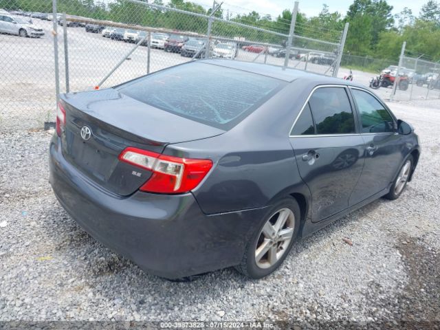 4T1BF1FKXEU317415 Toyota CAMRY SE