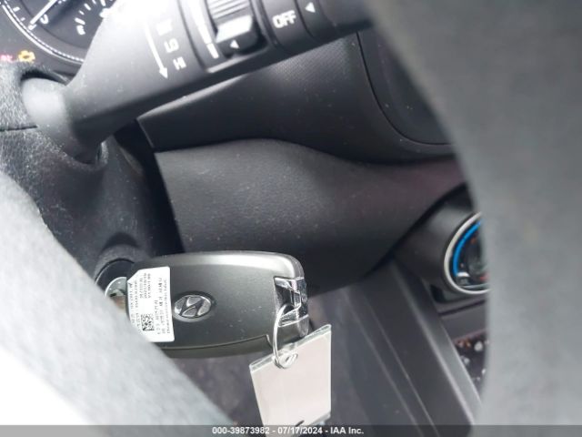 KMHRB8A35NU152117 Hyundai Venue Se