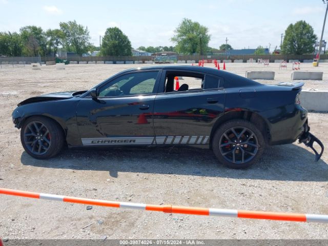 2C3CDXBGXKH636383 Dodge Charger Sxt Rwd