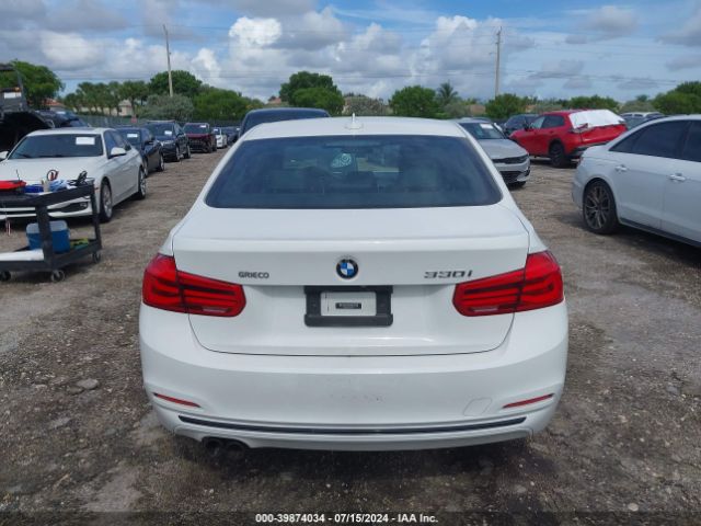 WBA8B9C59JEE82321 BMW 330I