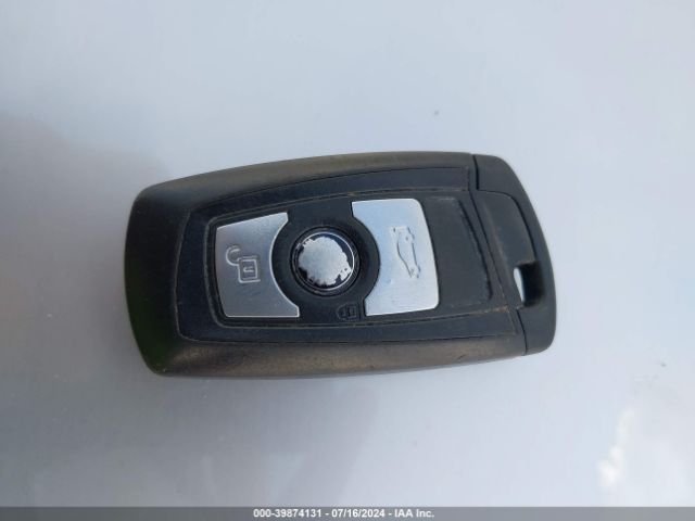 WBA3B1G59FNT07447 BMW 320i