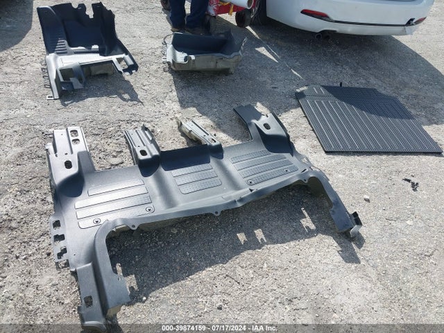 SALE37RU1N2065259 Land Rover Defender 110 X-dynamic Hse