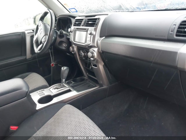 Toyota 4RUNNER SR5 2015 JTEZU5JR6F5101671 Image 5