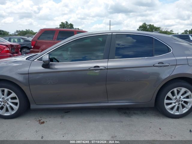 4T1C11AK6NU684466 Toyota CAMRY LE