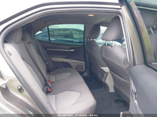 4T1C11AK6NU684466 Toyota CAMRY LE