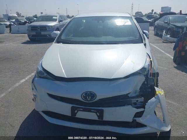 Toyota Prius Three Touring 2018 JTDKARFUXJ3059819 Image 12
