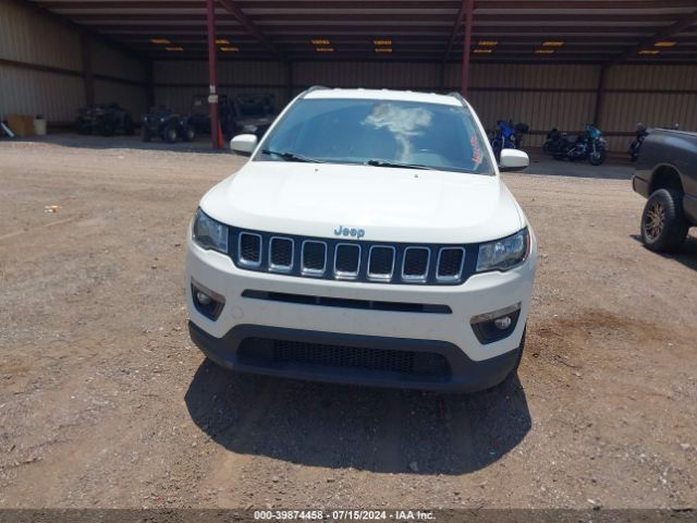 3C4NJCBB4KT652130 Jeep Compass Latitude Fwd