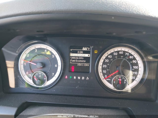 1C6RR7FG6KS656650 RAM 1500 Classic Tradesman Quad Cab 4x4 6'4 Box