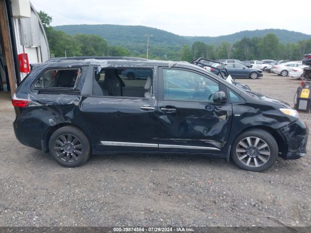 5TDDZ3DC2LS239838 Toyota SIENNA XLE