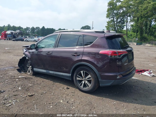 Toyota Rav4 Xle 2017 2T3RFREV2HW552475 Image 3
